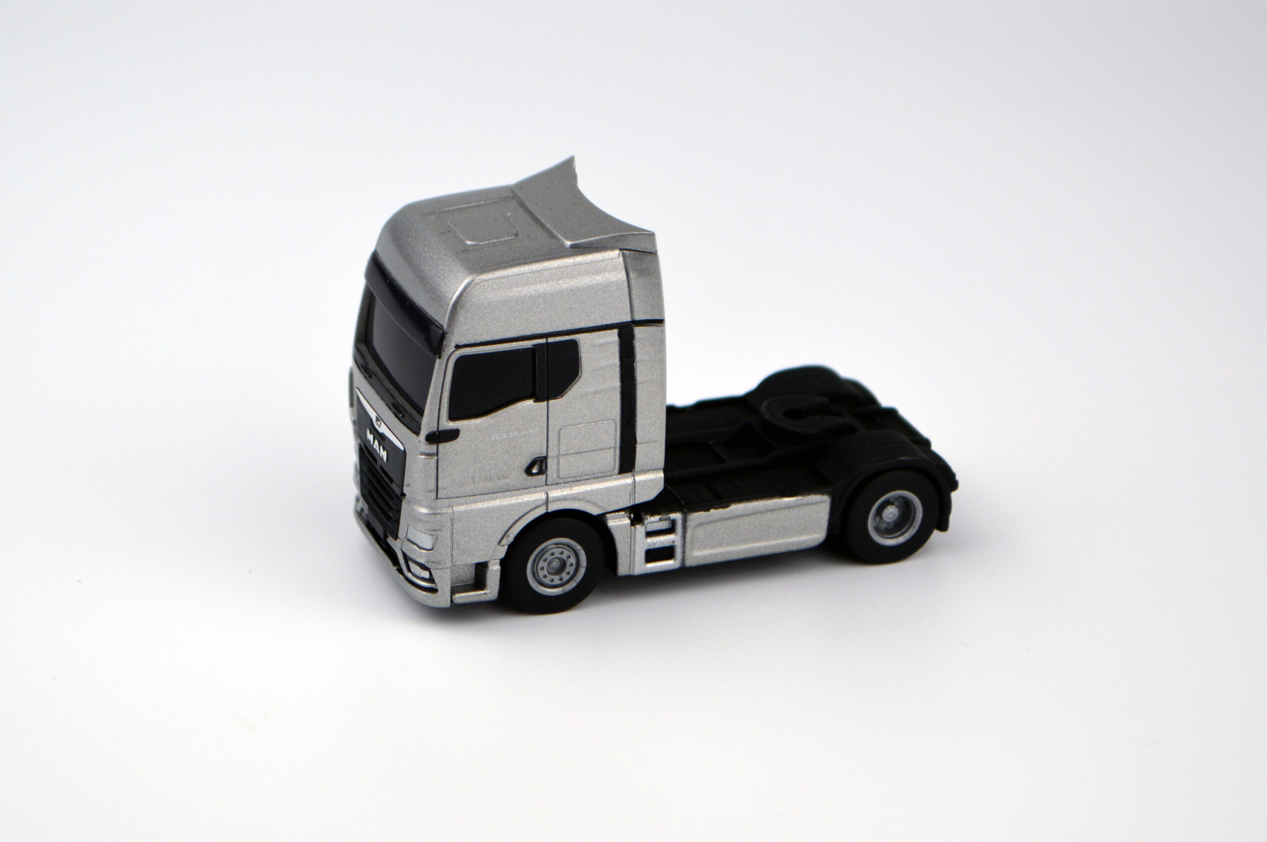 Модель MAN TGX TG3 (1:87)